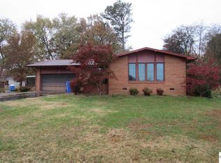 200 East Dr, Fulton, KY 42041