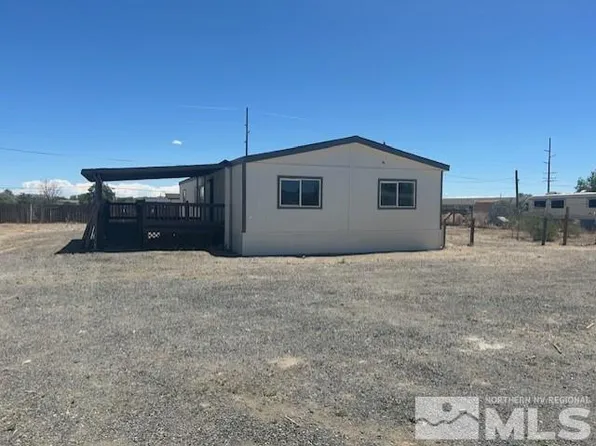 2570 Tonopah St, Silver Springs, NV 89429