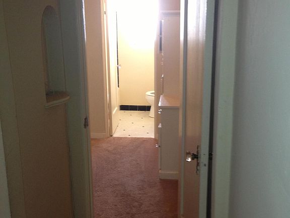 3rd image of 460 N 1st St APT 15