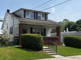 435-437 Ramsey Ave, Chambersburg, PA 17201