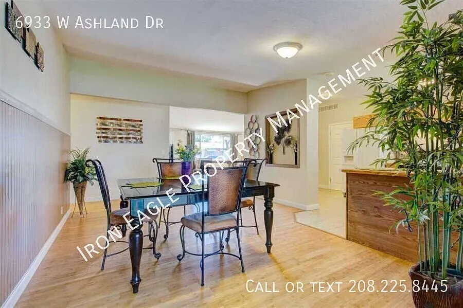 3 bed, 2.0 bath, 1508 sqft, $1,995 — Photo 4