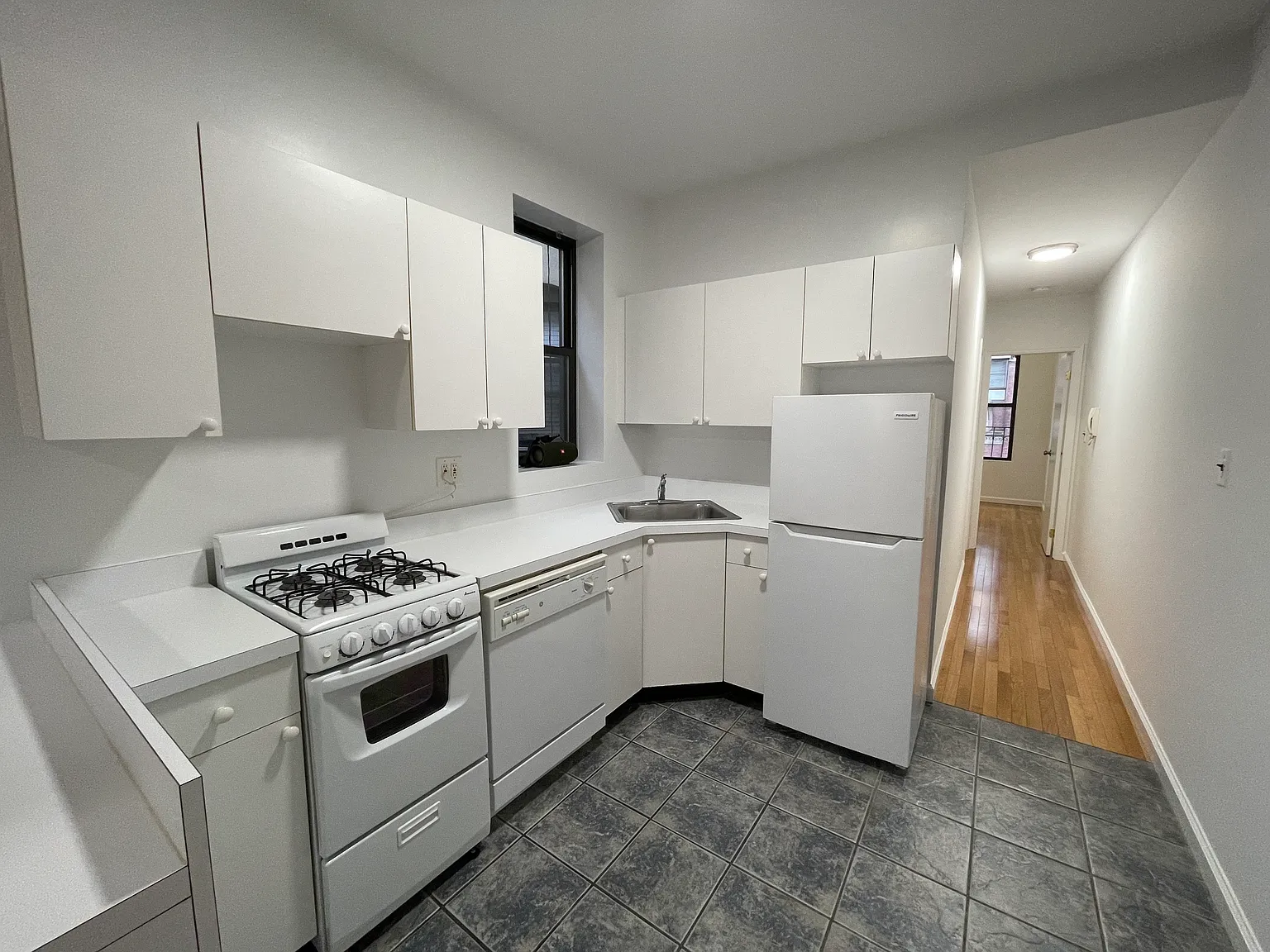 409 East 90th Street — Photo 2
