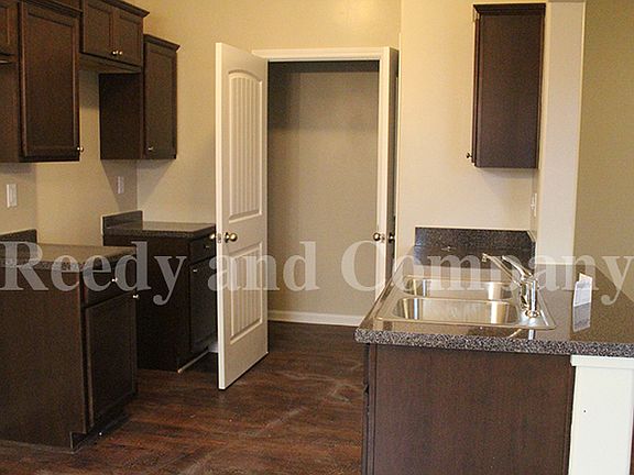 3rd image of 7937 Baymeadow Cir N
