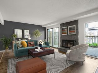 1255 Landmark Trl S, Hopkins, MN 55343