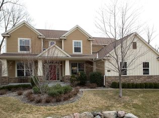 6798 Fountain Ln N, Maple Grove, MN 55311