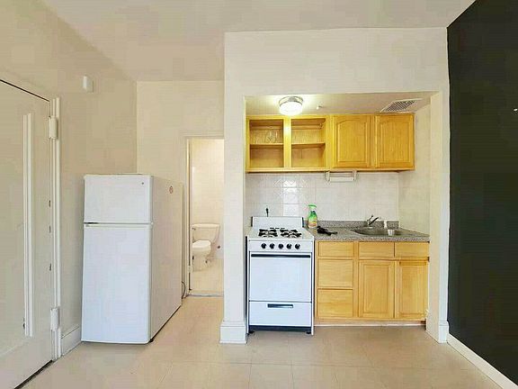 3rd image of 437 5th Ave APT 7