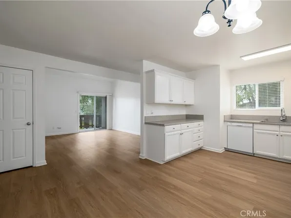 2536 White Oak Pl Unit 2, Escondido, CA 92027
