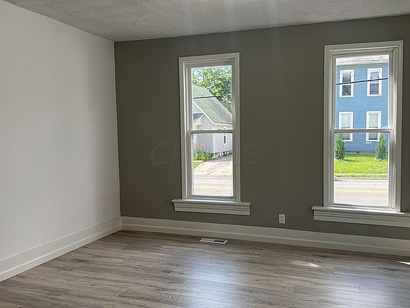 4th image of 244 W 3rd St