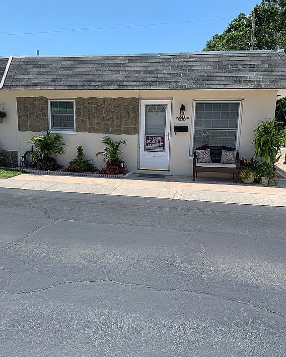 1st image of 284 Sky Loch Dr W