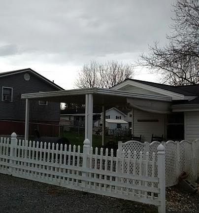 3rd image of 100 21st St