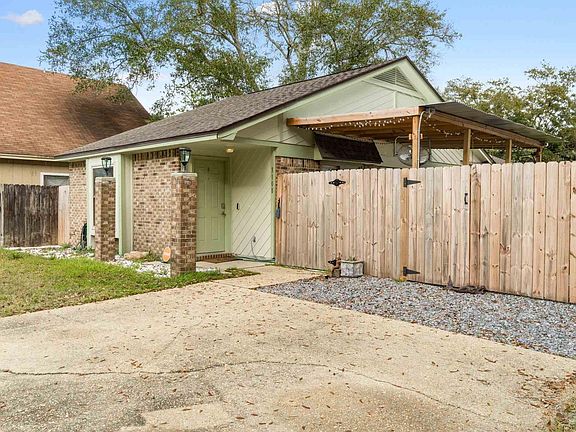 2nd image of 3108 Cedarwood Village Pl