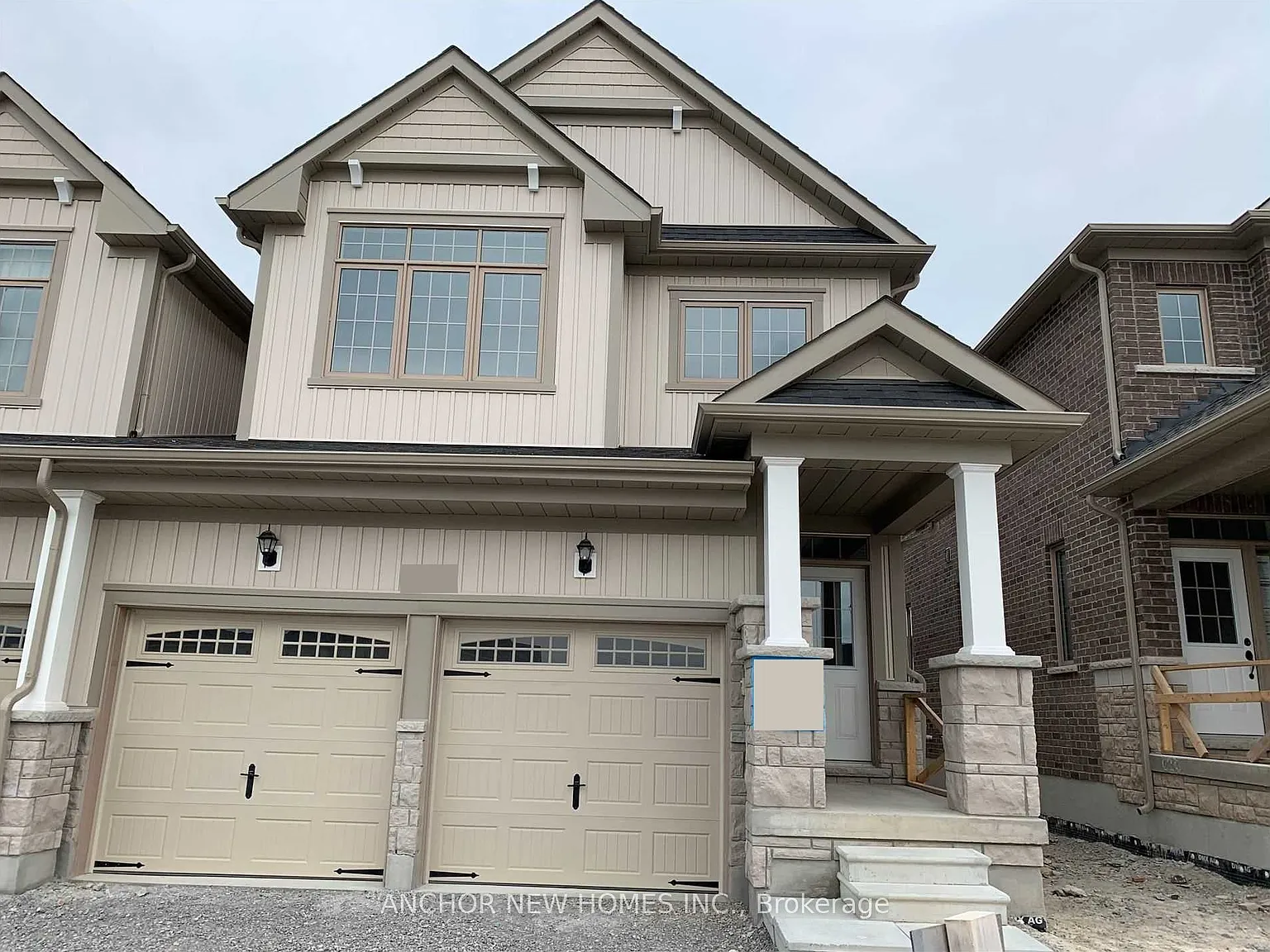 4 bed, $3,150 — Photo 1