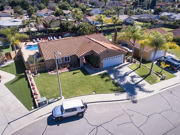 3rd image of 833 Palomino Dr