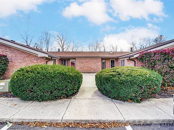3rd image of 1268 Hollowbrook Dr