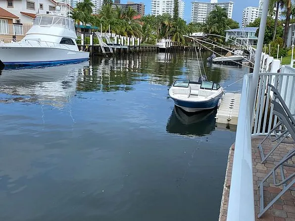 3209 NE 36th St APT 2B, Fort Lauderdale, FL 33308