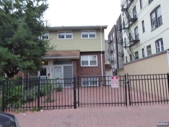 225 52nd St, West New York, NJ 07093 Zillow