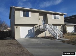 221 Daisy St, Casper, WY 82604