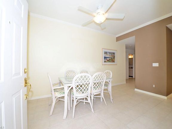 5th image of 790 Wiggins Lake Dr APT 105