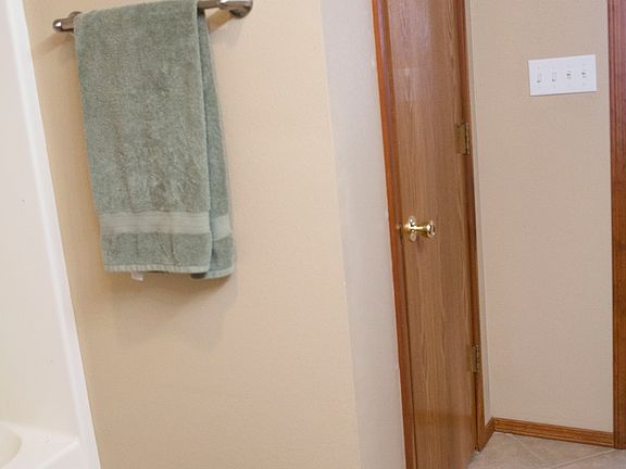 Master Bath - 1st Closet