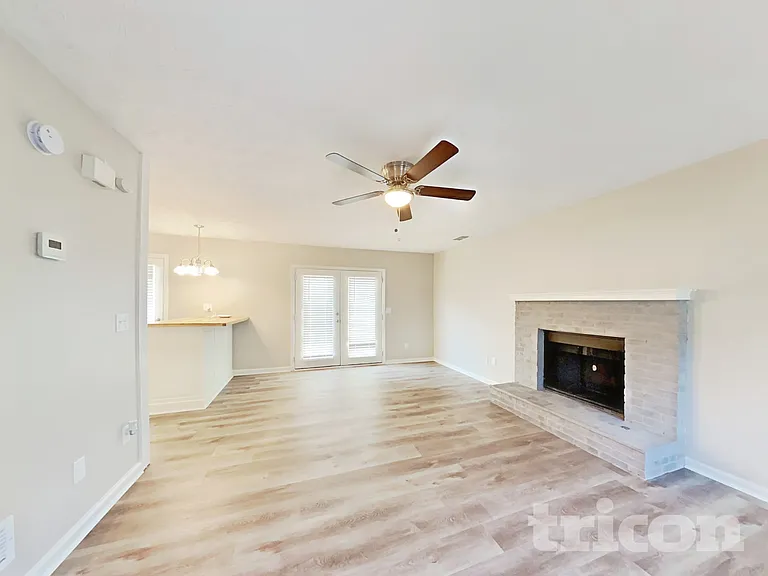 1182 Plunkett Way — Photo 4