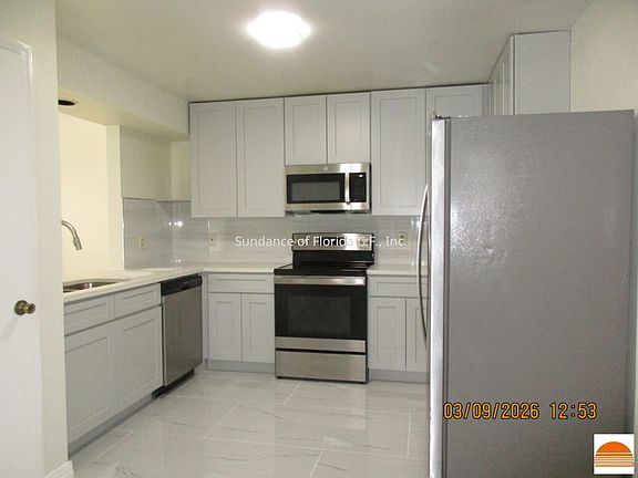 5th image of 200 Gemwood Ct