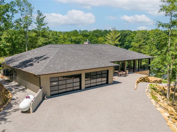245 Hay Meadow Ct, Lewisburg, KY 42256