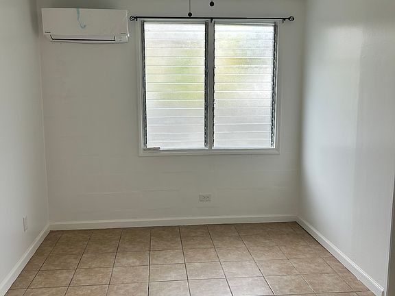 3rd image of 456 Keaniani St APT A