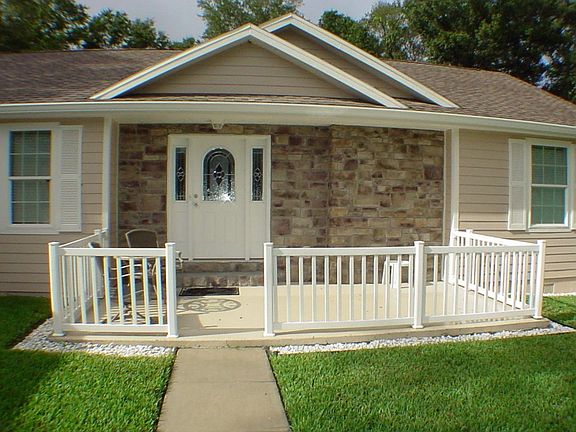 2nd image of 25615 Lido Ave
