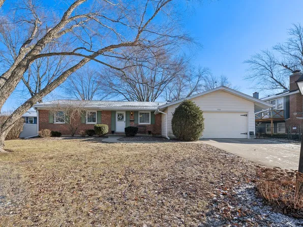 4165 Ohare Dr, Hoffman Estates, IL 60192