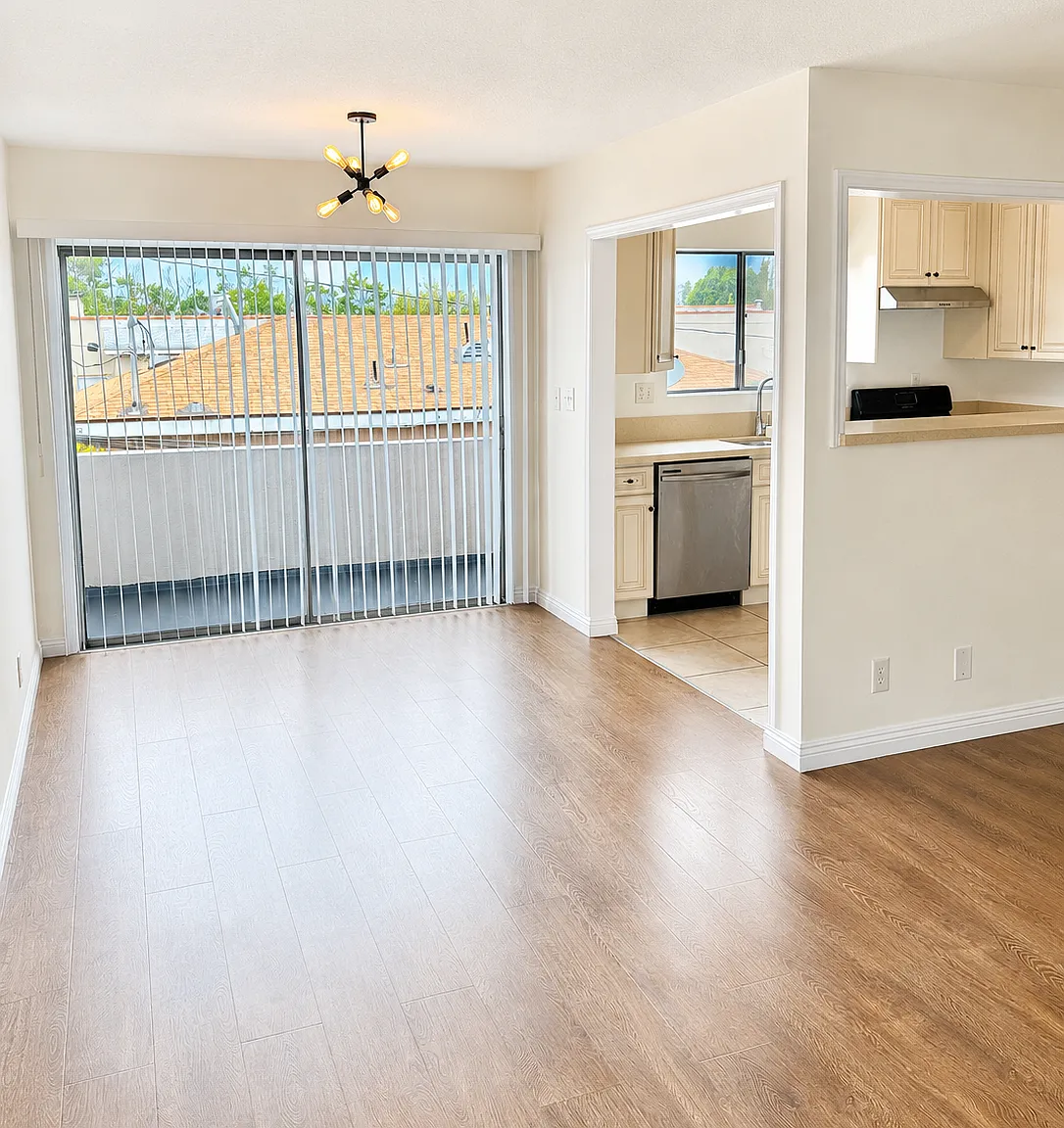 2 bed, 1100 sqft, $3,095 — Photo 2