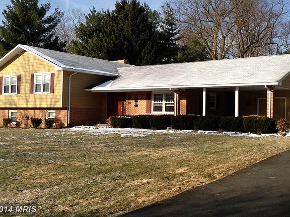 2nd image of 108 Beverly Dr