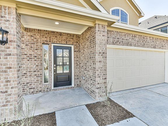 4th image of 1426 Cecilia Vines Dr