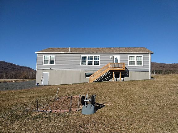 5th image of 117 Fieldstone Dr