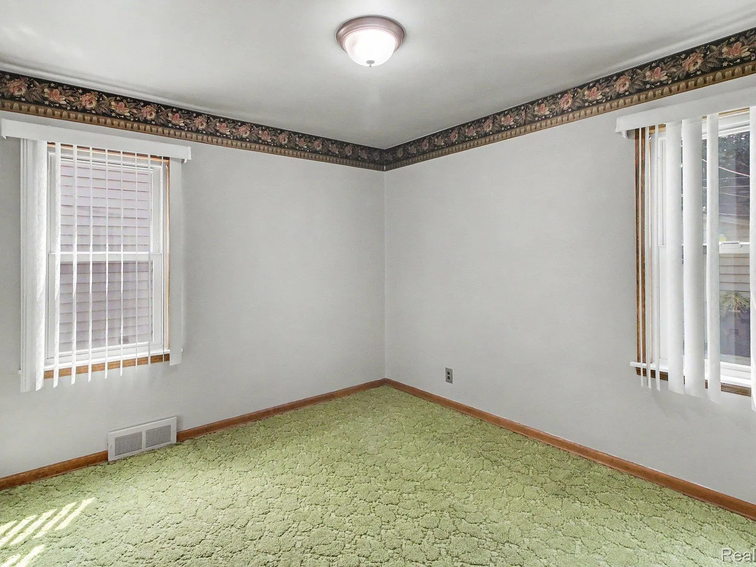 3 bed, 1812 sqft, $1,695 — Photo 4