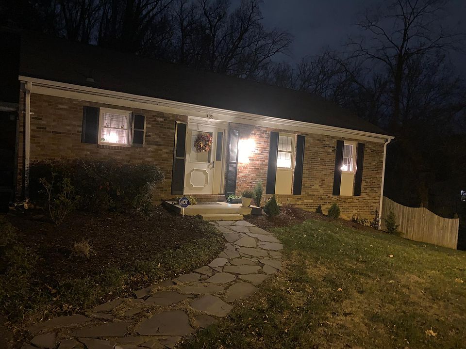 Quiet neighborhood with plenty of deer and wildlife. In Baltimore City!