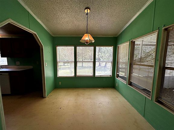 5th image of 119 Cedar Forest Rd