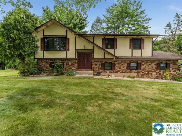 3420 Temple Ct, Bethlehem, PA 18020