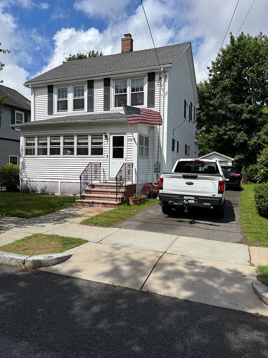Building Photo - 144 Derby Rd