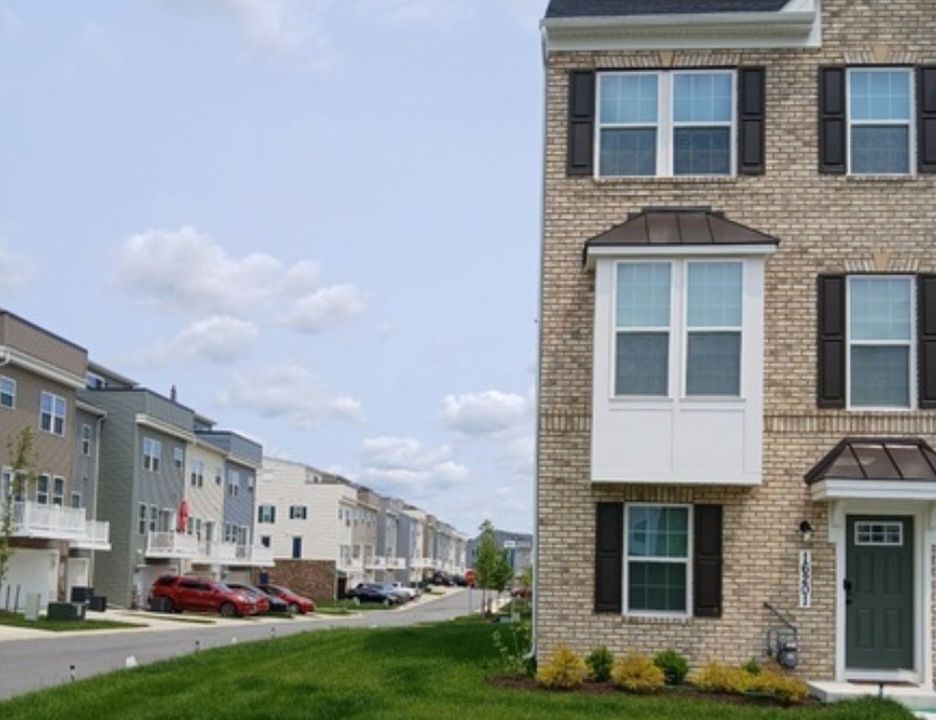 1st image of 16201 Picasso Pl