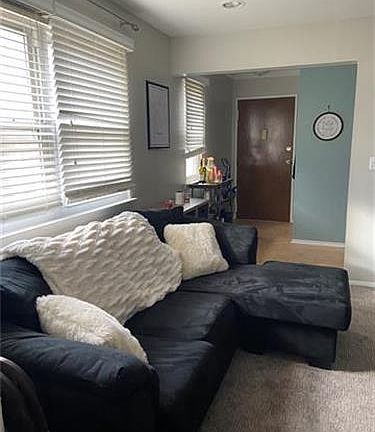 4th image of 5 Crescent Dr