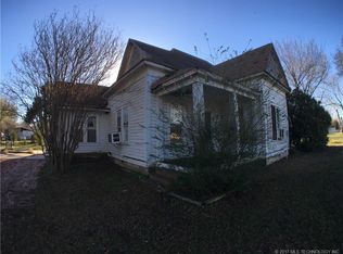 213 W Curtis St, Calera, OK 74730