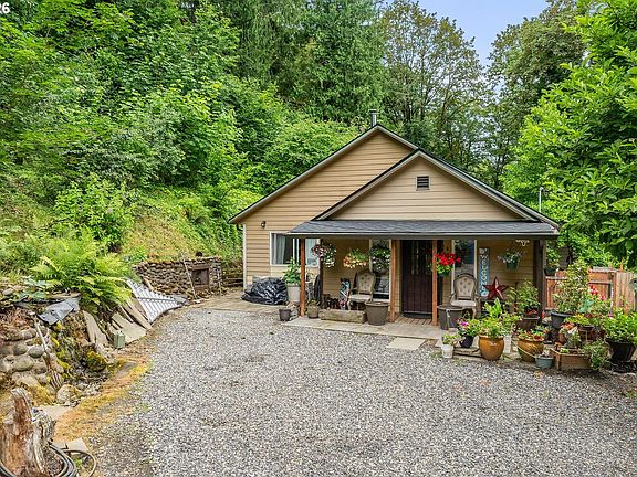 3rd image of 17575 SE Ten Eyck Rd