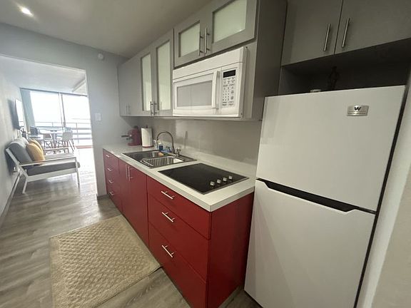 2nd image of Cond Marina Lanais APT 707