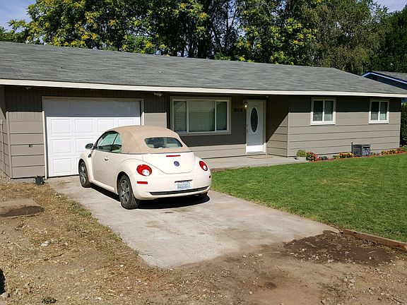 3rd image of 3013 Edward St