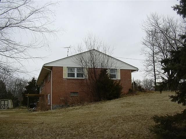 1st image of 315 Barnett Dr