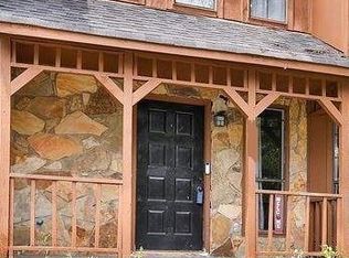 862 Heritage Oaks Dr, Stone Mountain, GA 30088