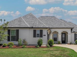426 N Lost River Dr, Benton, LA 71006