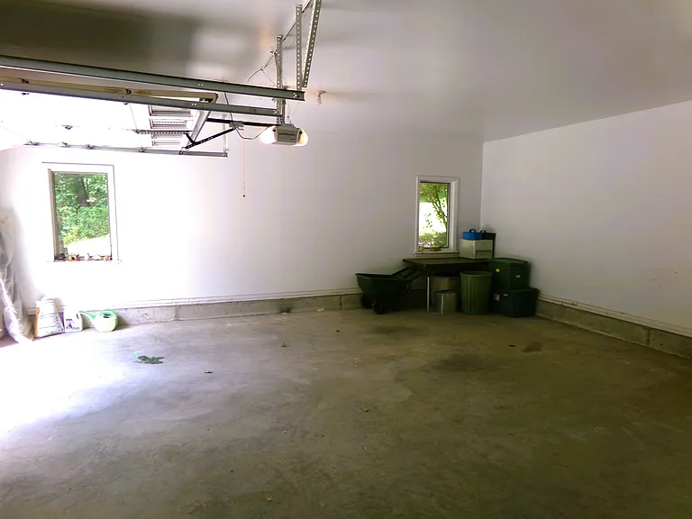 449 White Schoolhouse Rd — Photo 20