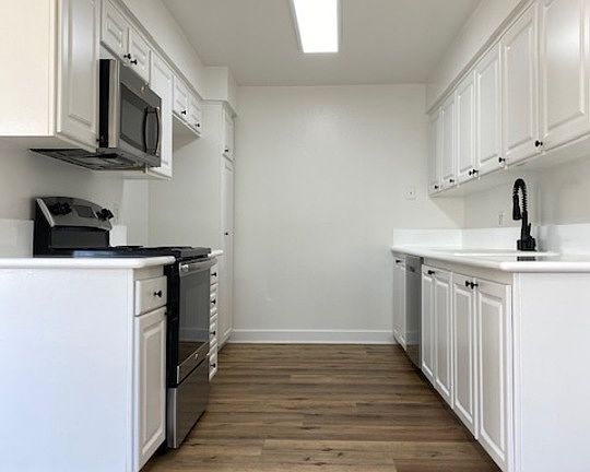 2nd image of 435 N Oakhurst Dr APT 505