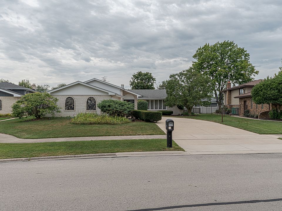 1st image of 15314 Saint James Dr